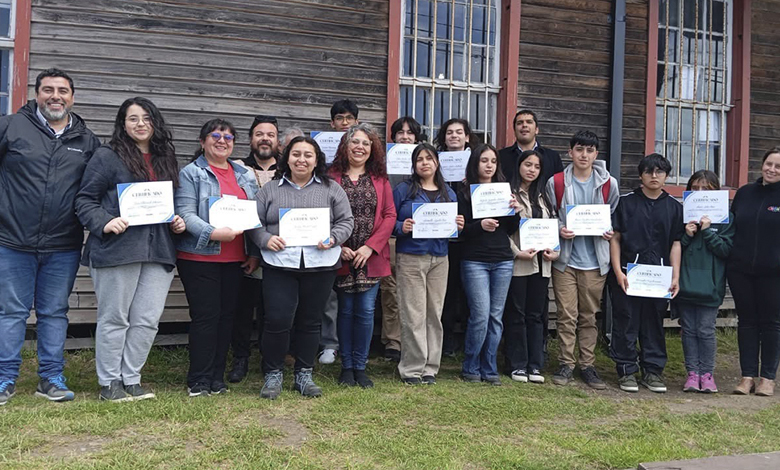 Vecinos de Chonchi se certifican en francés