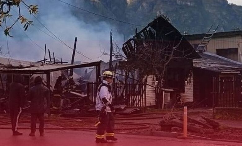 Incendio en Futaleufú destruye vivienda y local comercial