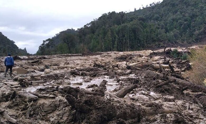 Aluvión entre Hualaihué y Cochamó por fuertes lluvias