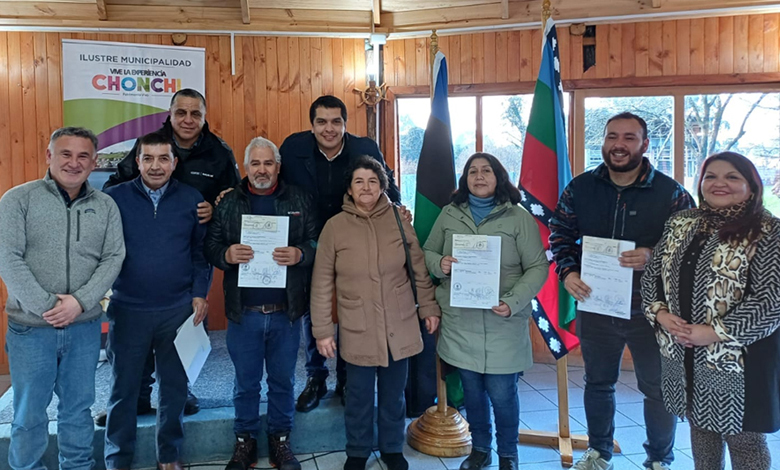 55 organizaciones sociales de Chonchi reciben fondos municipales 2025