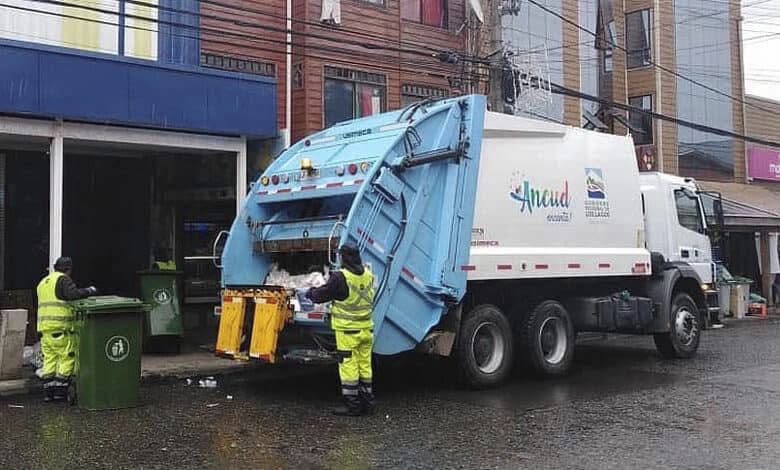 Fiscalía instruye a PDI investigar tratos directos en retiro de basura en Ancud