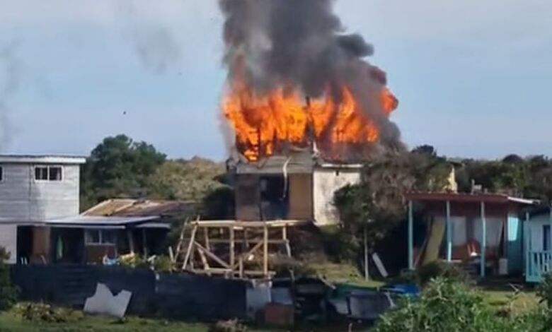 Incendio destruye vivienda en Chanquín, Chonchi