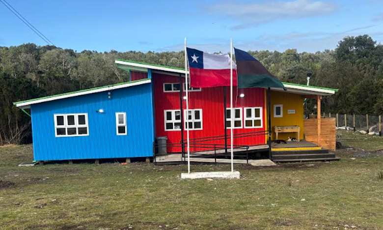 Inauguración de nueva escuela en Punta White