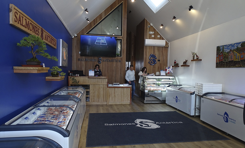 Salmones Antártica abre tienda en Chiloé