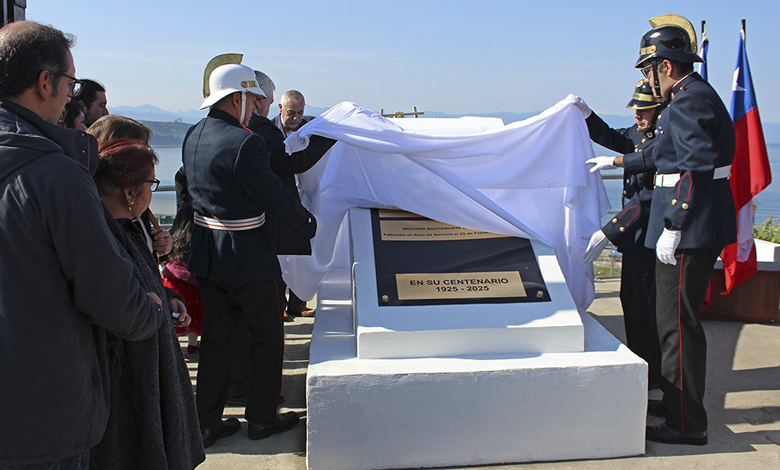 Inauguración memorial de la Sexta Compañía de Bomberos