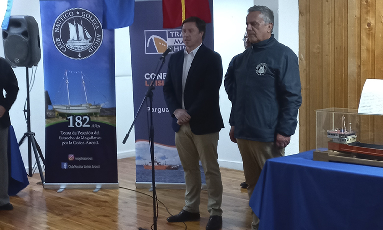 Club Náutico homenajea con réplica de la Goleta Ancud